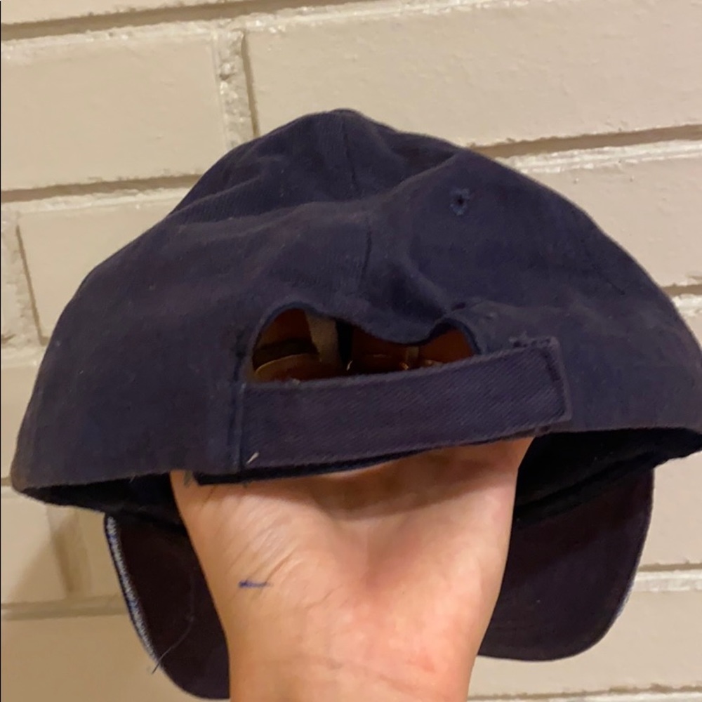 Hat - Picture 2 of 4